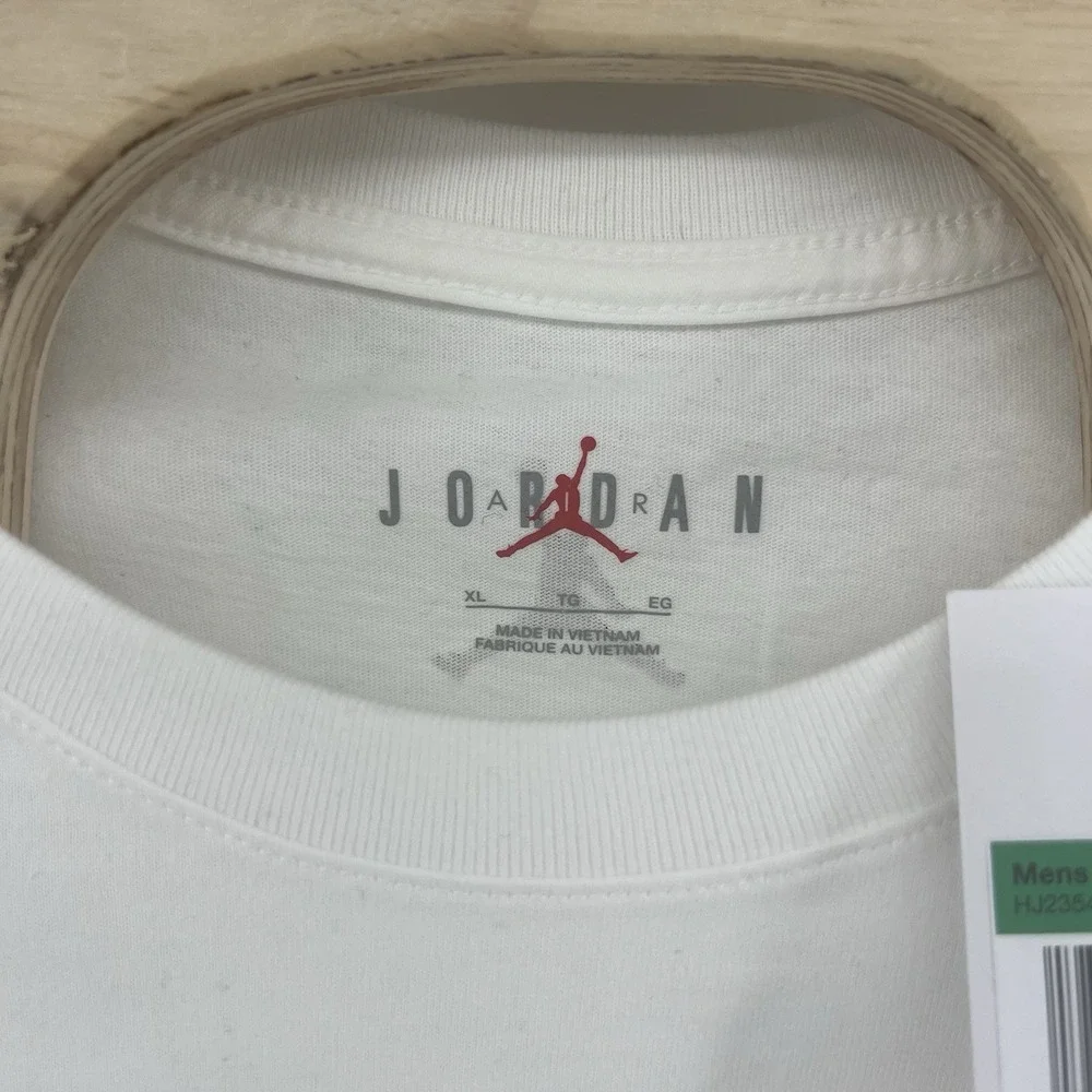 Nike Air Jordan Brand Men's Photo T-Shirt Rookie XL HJ2354-100 New NWT